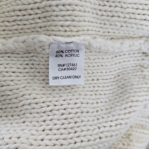 NEW Wildfox Waldorf Distressed Oversize Slouchy Cable Knit Cream Sweater Size M - Picture 5 of 5